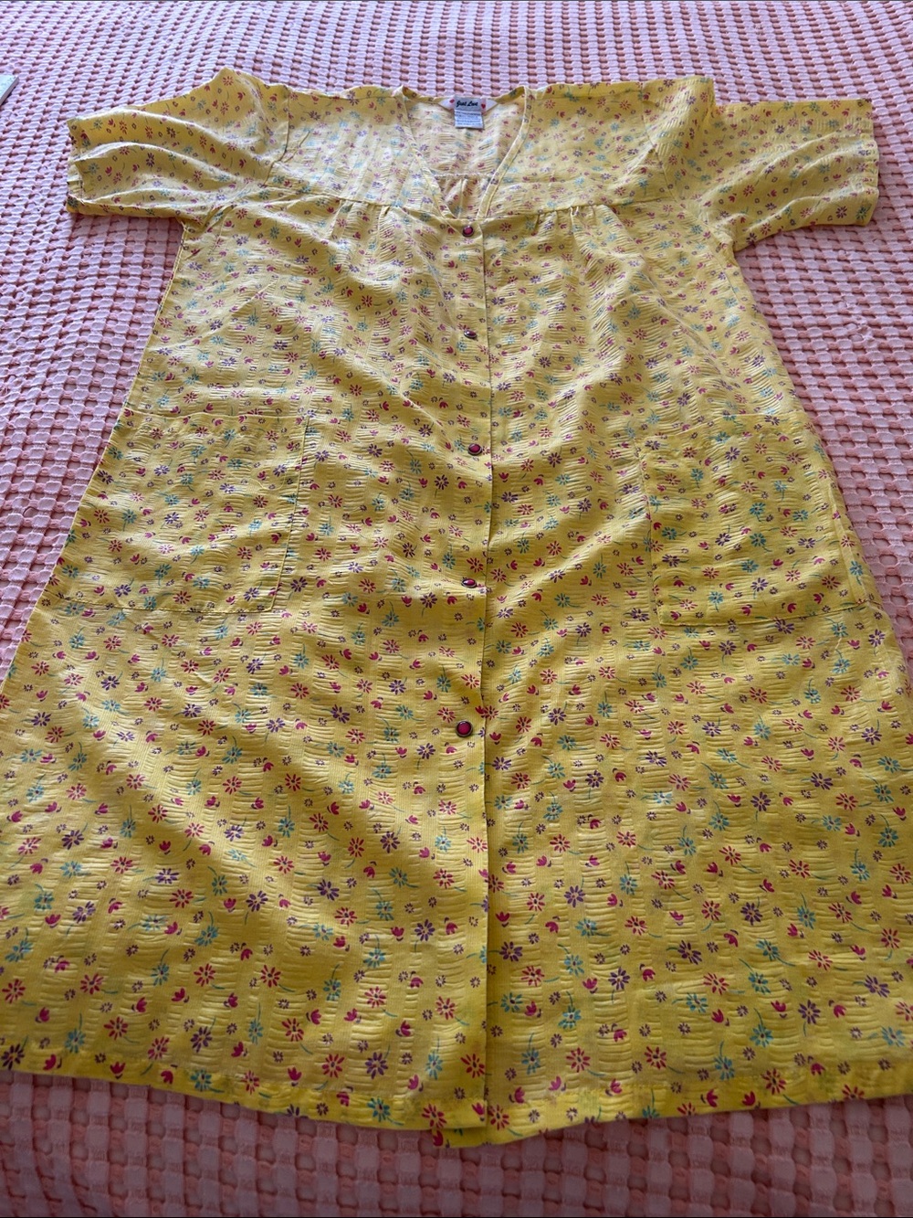 “Just Love” Yellow Floral Throughout Full Snap Duster Housecoat Lounge Large Wmn
